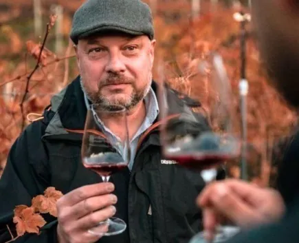 bb9a73be-63d8-4602-9d47-e1efe6535196