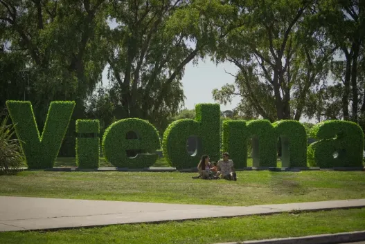 8abc02fd-58a6-4fe0-8ca4-84332f190088