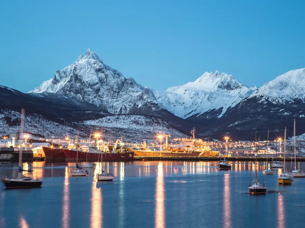 NUctD5C7q_2000x1500__1