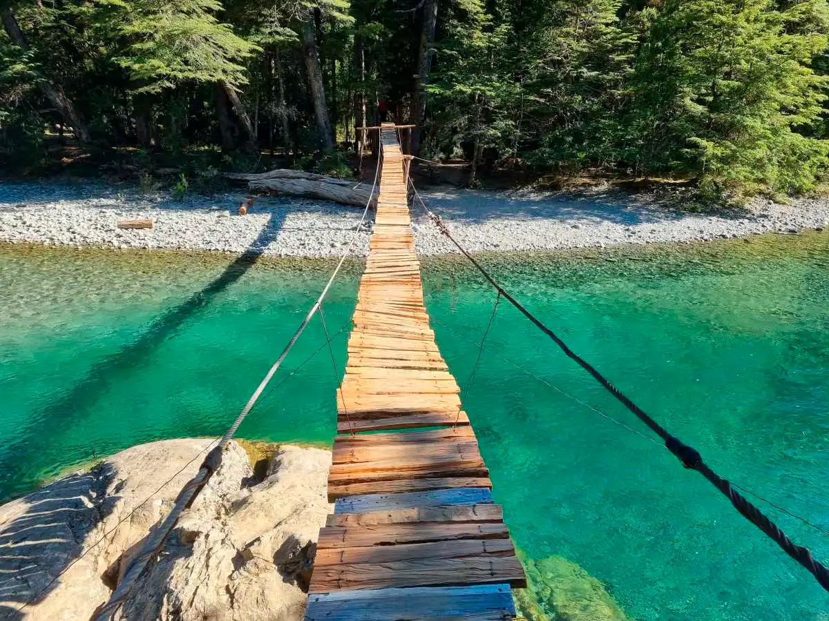 Tekking-Rio-Azul-foto-puente-la-tronconada