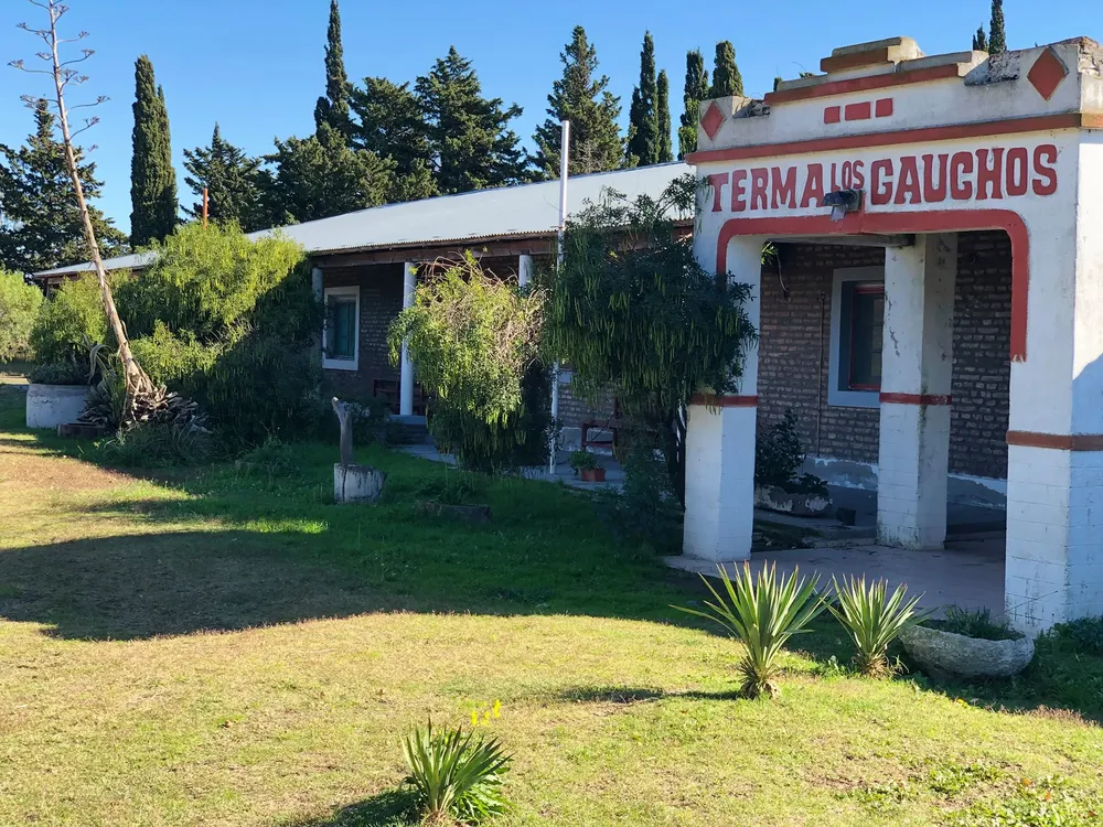 96791596_1748529745271315_927084032464781312_n