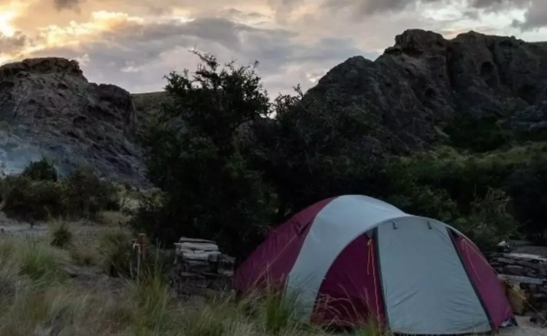 c8940f07-7b23-4108-8348-1a8dd2974628