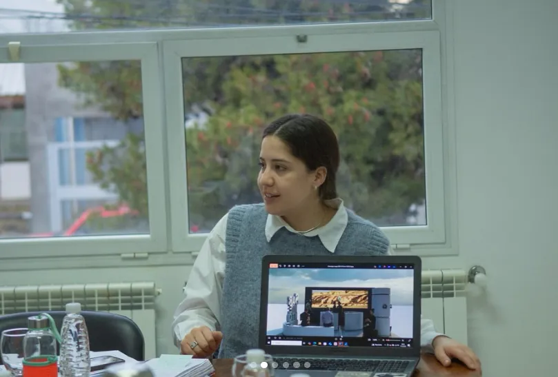 65ec25bb-7c85-4c9d-a6bb-5e855174fbd3