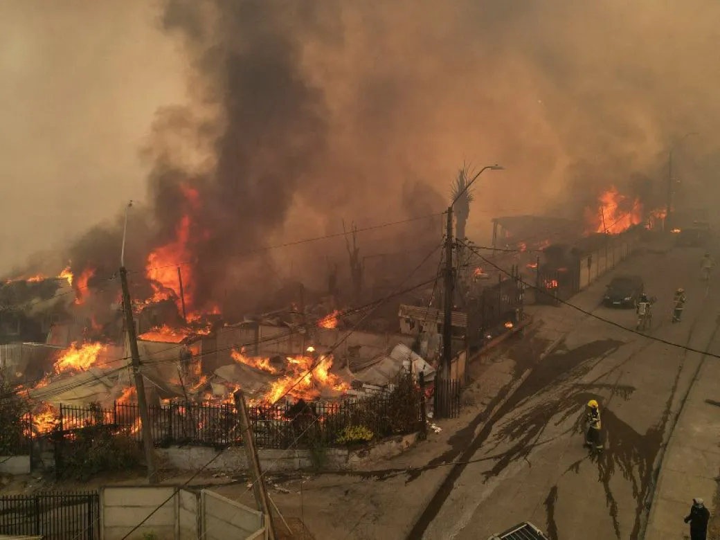 incendios-destruyeron-barrios-de-la-ciudad-de-concepcion-en-el-sur-de-chile-2171459