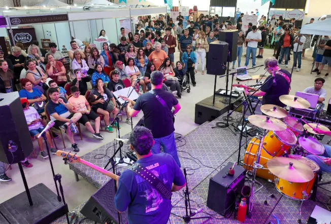 196a7e21-08a0-412e-a1b4-f5bdb092f9bf