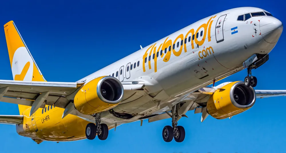 Flybondi-LV-HFR-737-800-1-scaled