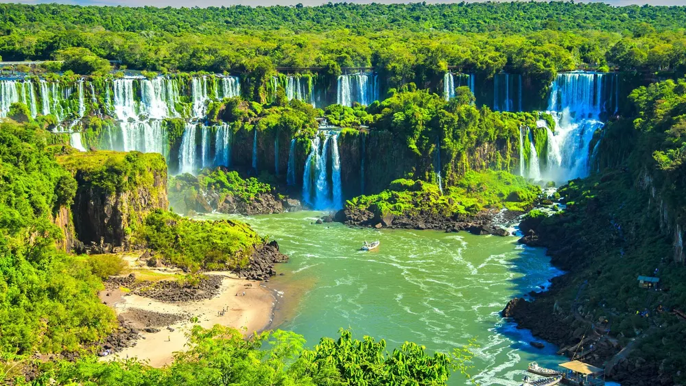cataractas-iguazu-vista-hotel-complejo-americano-puerto-iguazu-misiones-argentina