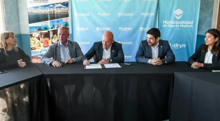 Madryn-Gaiman-Canvenio