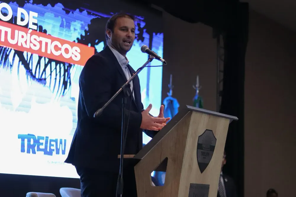 5bb5a93e-402a-4818-85ff-69345fc937f0