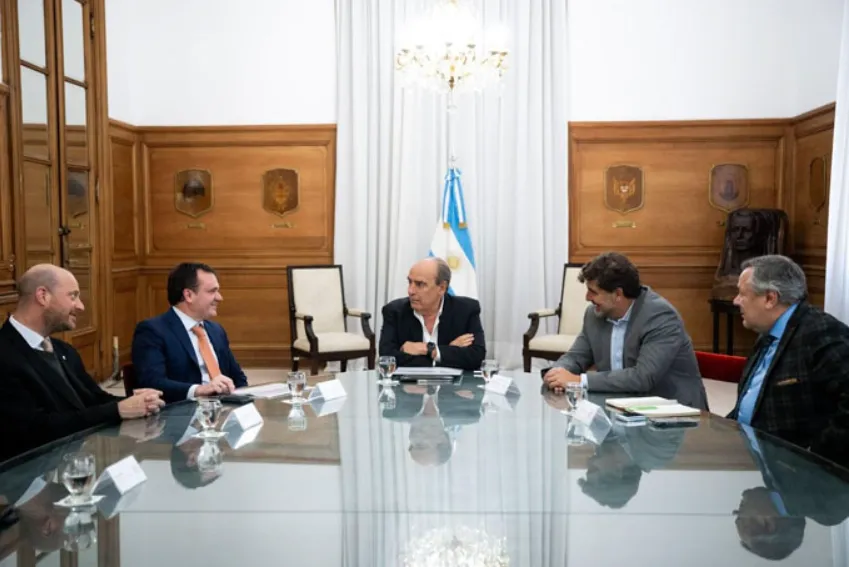 b81b2f09-5937-416f-8a0c-8d8cbd18568c