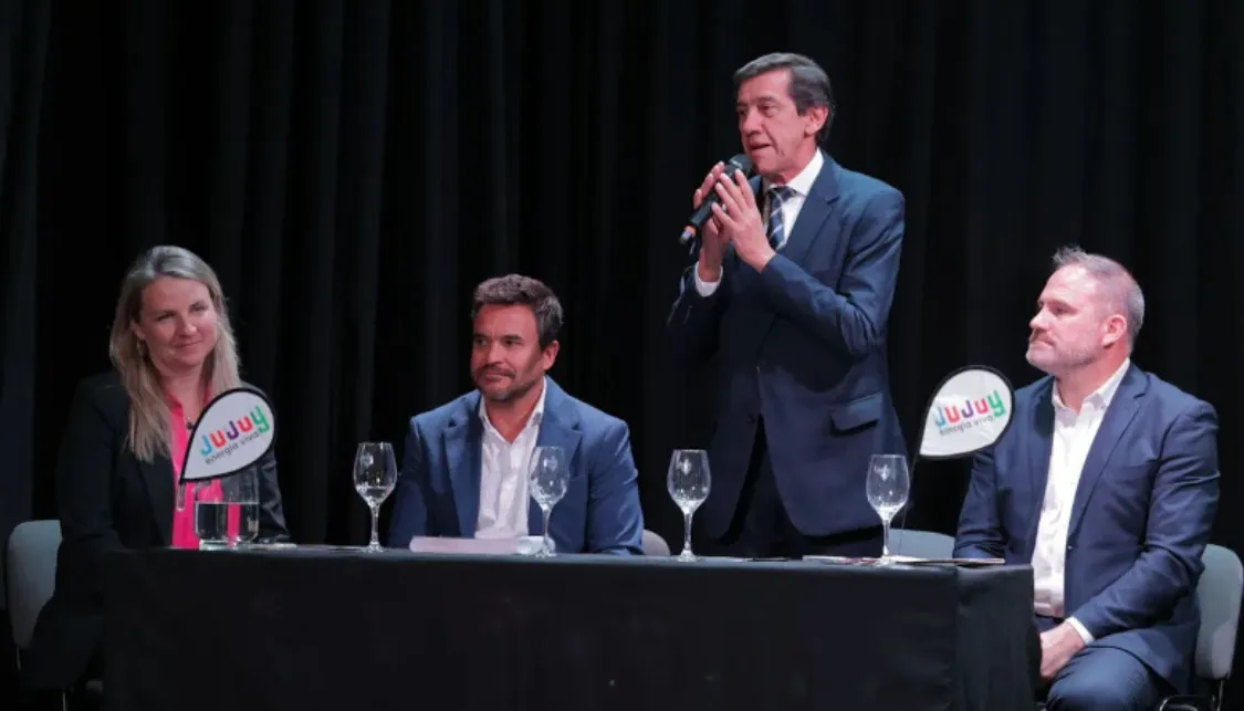 e0dac6a7-d2c5-443a-bf11-c8300b8affef