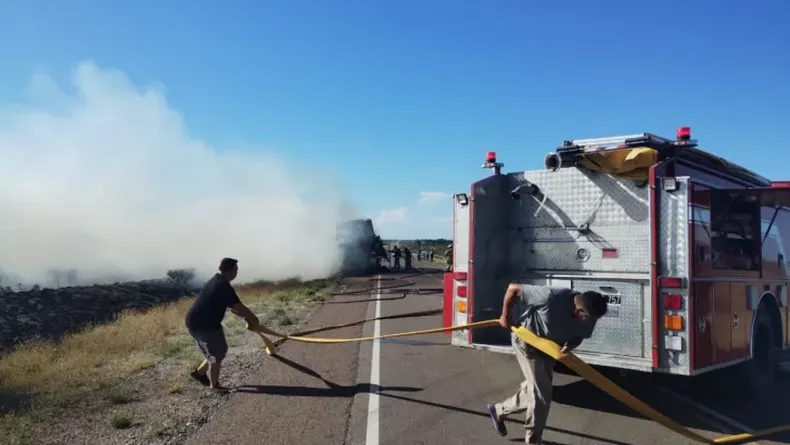 un-colectivo-se-incendio-chubut
