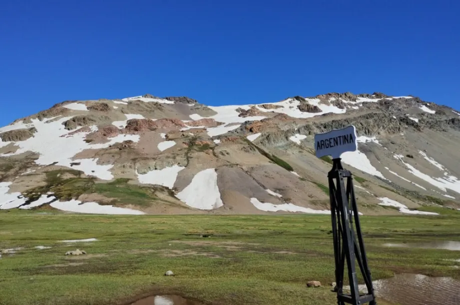 acfe0d97-692c-4ed0-81b0-4b6a6de4752b