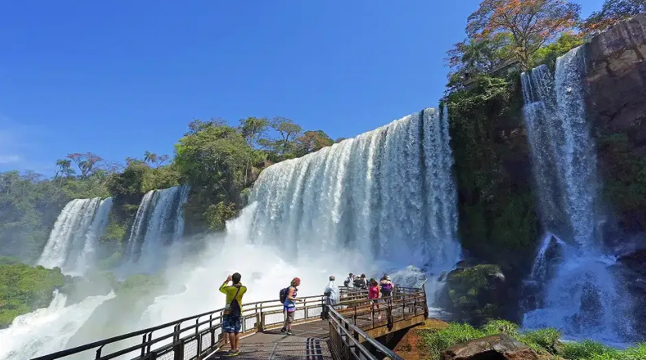 dc93904f-20f5-48ad-a307-77336679b3ef